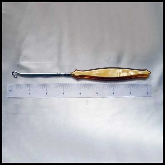 Antique Boot Hook - Victorian Corset Hook - Celluloid Button Hook- Boot Fastener - Picture 5 of 11